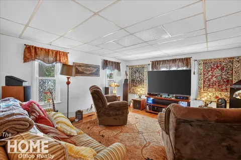 801 Michigan Avenue, Owosso MI 48867 photo 5