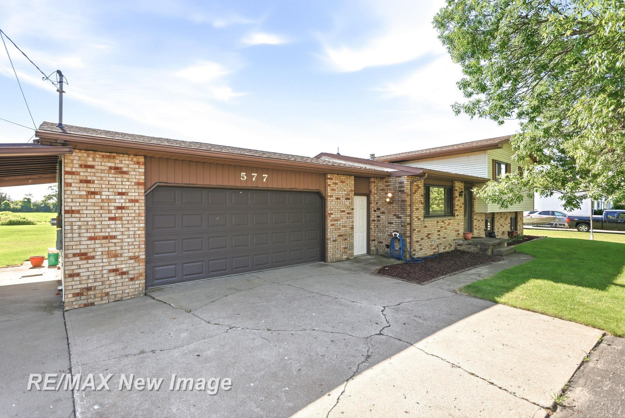 577 S Lincoln Road, Bay City MI 48708 photo 1