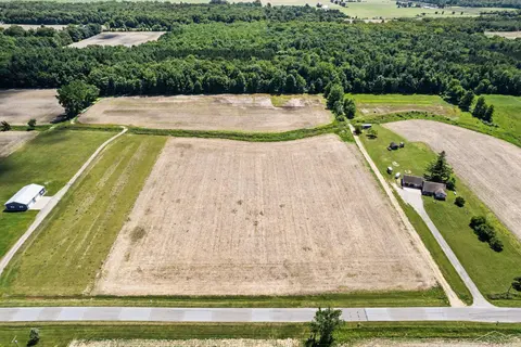 S Fenmore Road, Merrill MI 48637 photo 1