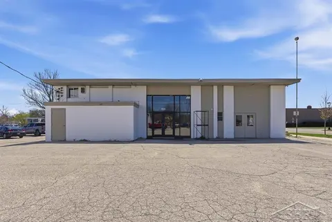 301 Mcdonald Street, Midland MI 48640 photo 1