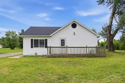 2735 W Isabella Road, Midland MI 48640 photo 2