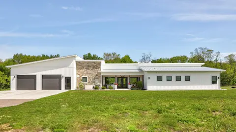 5595 Riverview Drive, Bridgeport MI 48722 home for sale