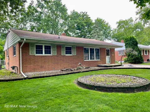 2915 Deindorfer Street, Saginaw MI 48602 home for sale