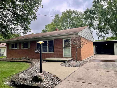 2915 Deindorfer Street, Saginaw MI 48602 photo 2