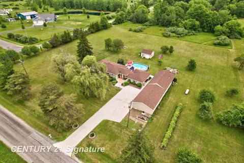 2051 S Brennan Road, Hemlock MI 48626 photo 5