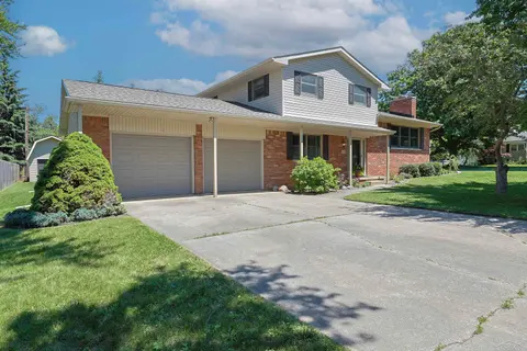 5542 Barberry Lane, Saginaw MI 48603 photo 2