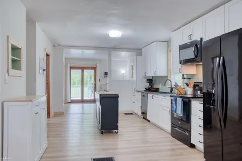 301 Ferry Street, Corunna MI 48817 photo 5