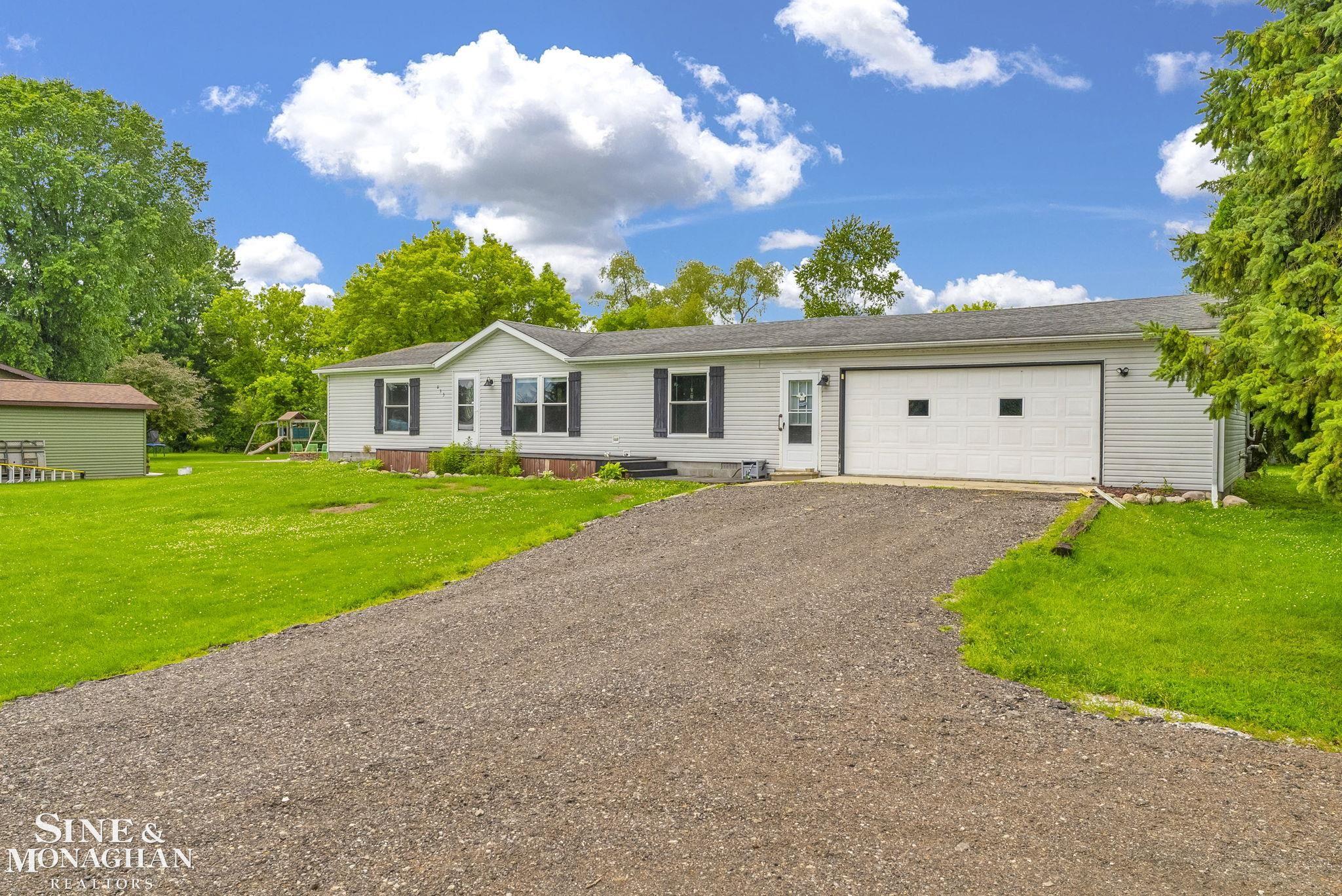 433 N Howard Street, Croswell MI 48422 photo 1