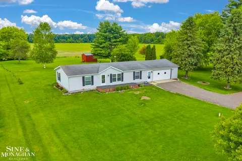 433 N Howard Street, Croswell MI 48422 photo 3