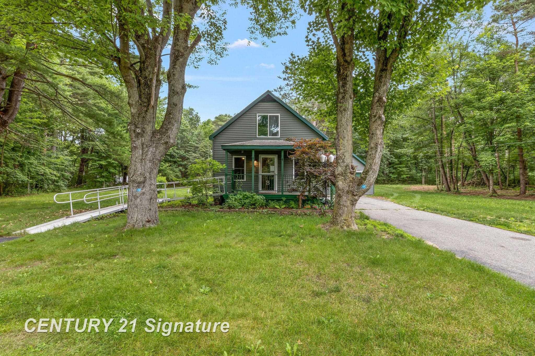 537 S Woodcock Road, Midland MI 48640-615 photo 1