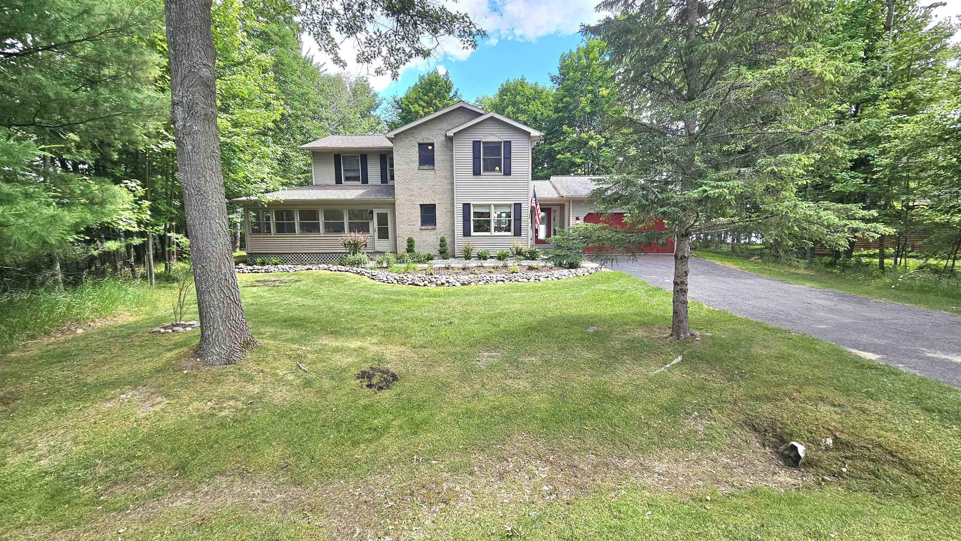 1985 S Haven Drive, Gladwin MI 48624 photo 1