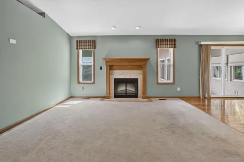 11 Rose Cottage Lane, Saginaw MI 48609-8700 photo 5