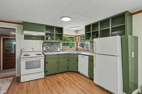 748 W Irish Street, Sanford MI 48657 photo 4