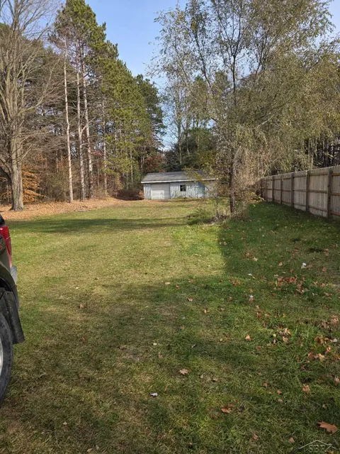 6528 N Towerline Road, Hope MI 48628 photo 1
