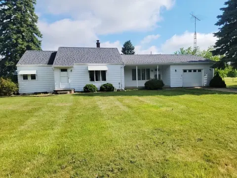 4422 Beach Street, Akron MI 48701 home for sale