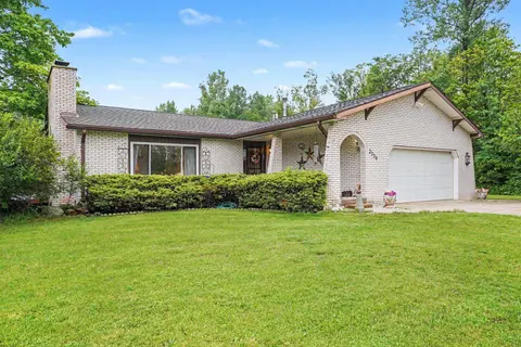 2336 W Cody Estey Road, Rhodes MI 48652 photo 3