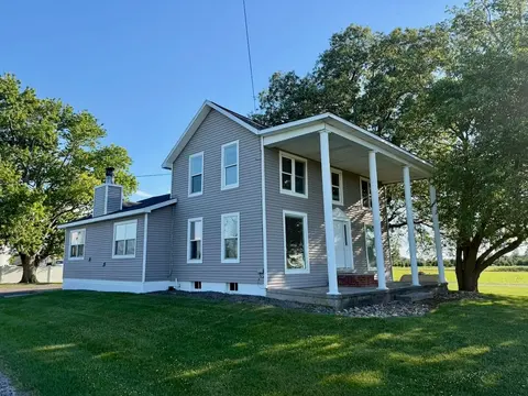 5577 Peet Road, Chesaning MI 48616 home for sale