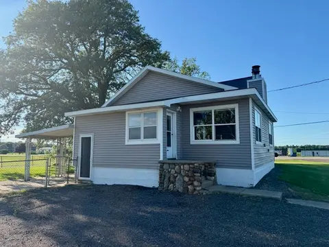 5577 Peet Road, Chesaning MI 48616 photo 3