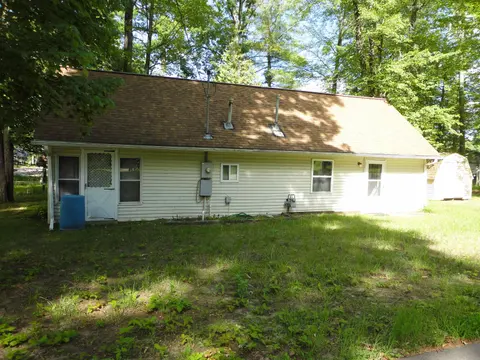 314 Oak Tree Drive, Lake MI 48633 photo 2