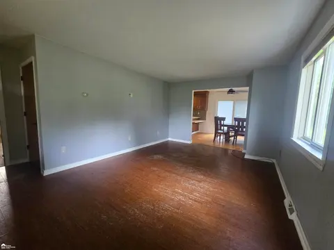 819 W Summit Street, Durand MI 48429 photo 5