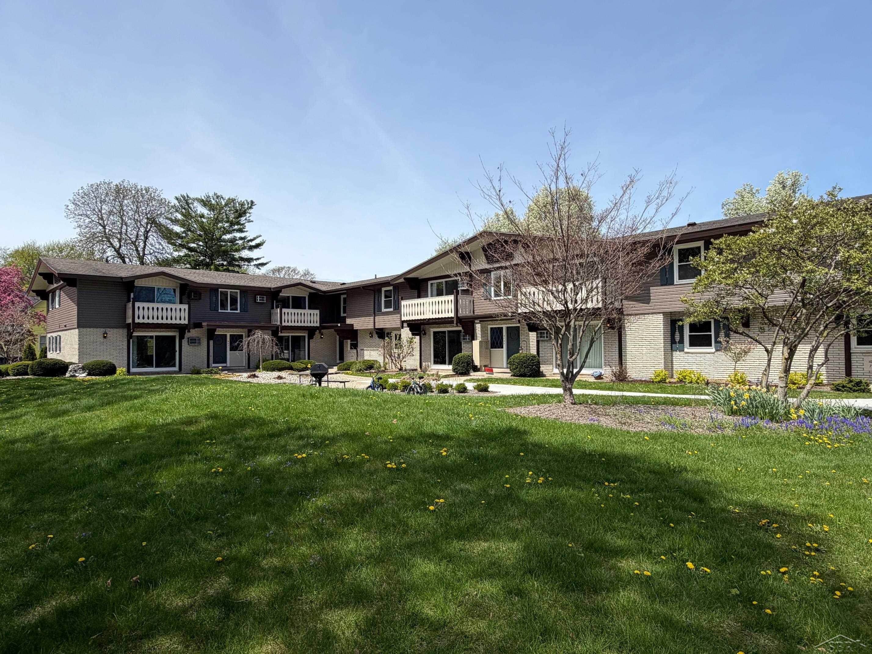 240 W Tuscola Unit 9 Street # 9, Frankenmuth MI 48734 photo 1