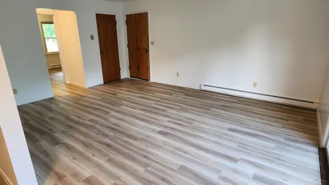 240 W Tuscola Unit 9 Street # 9, Frankenmuth MI 48734 photo 3