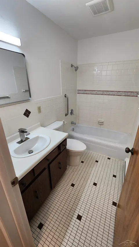 240 W Tuscola Unit 9 Street # 9, Frankenmuth MI 48734 photo 5