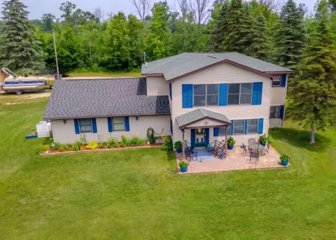 567 Mary Lane, Harrison MI 48625 photo 3