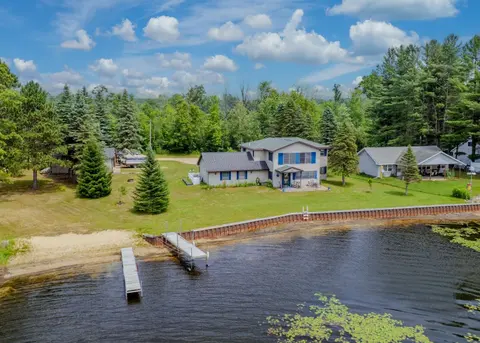 567 Mary Lane, Harrison MI 48625 photo 4