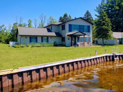 567 Mary Lane, Harrison MI 48625 photo 5