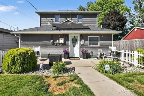 705 Bay Road, Bay City MI 48706 photo 2