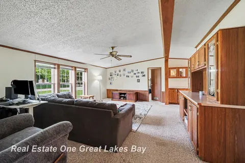 760 Doro Lane, Saginaw MI 48604 photo 5