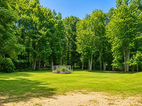 3824 Lapham Road, Harrison MI 48625 photo 2