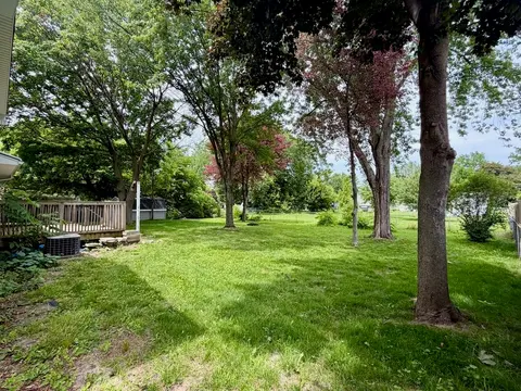 605 E Liberty Street, Chesaning MI 48616 photo 4