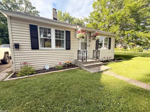 1542 Vermont Street, Saginaw MI 48602 photo 2