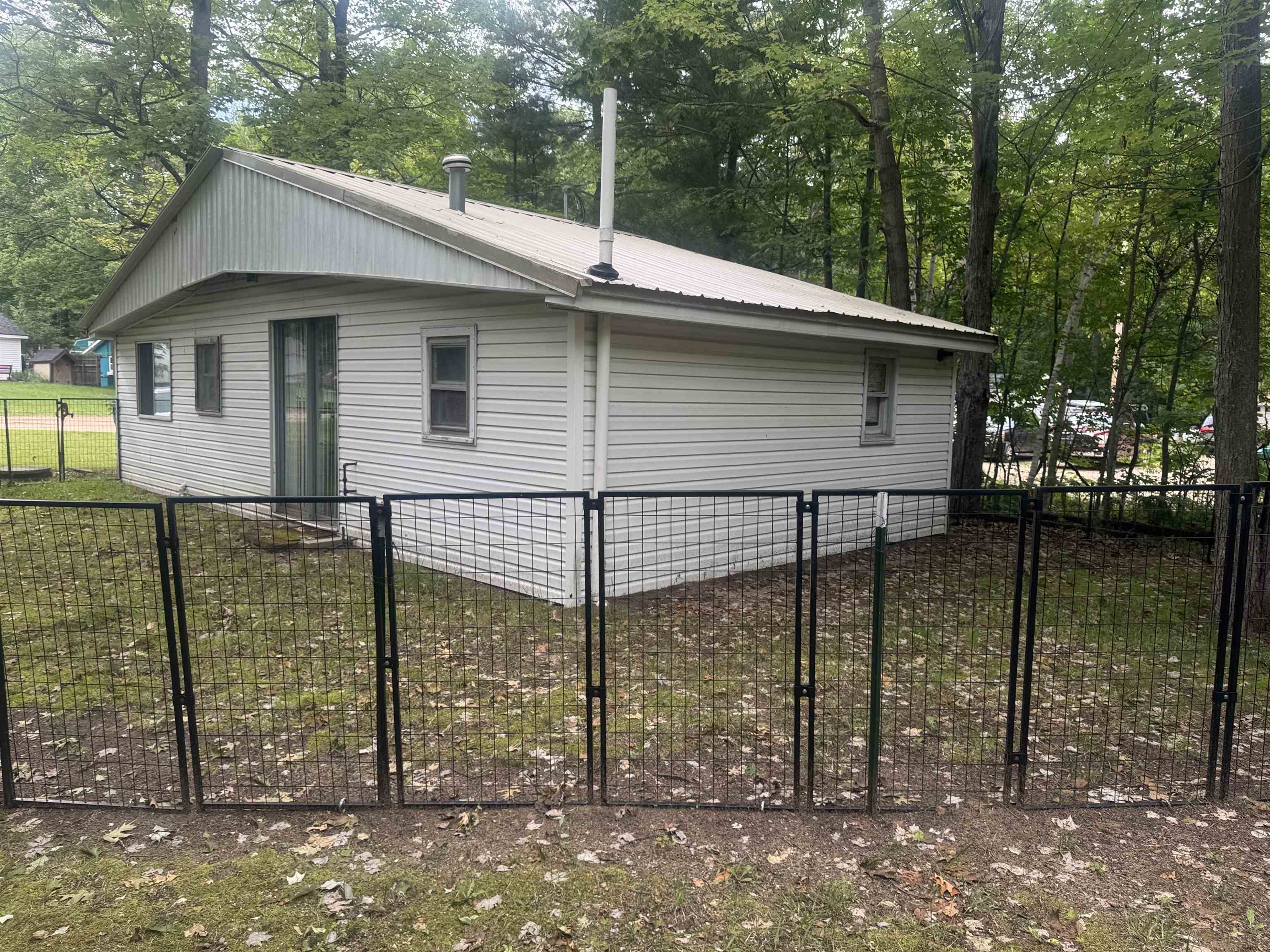 5118 Glenwood Drive, Harrison MI 48625 photo 1