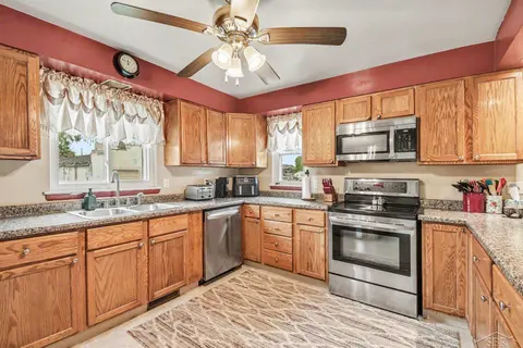 401 Libby Street, Pinconning MI 48650 photo 2