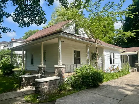 220 W Beech Street, Gladwin MI 48624 home for sale
