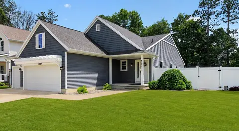 3801 Bobcat Court, Midland MI 48642 home for sale