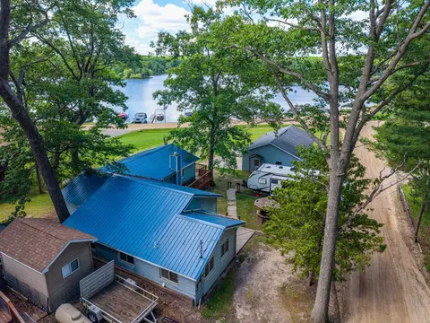 1276 E Long Lake Road, Harrison MI 48625 photo 3
