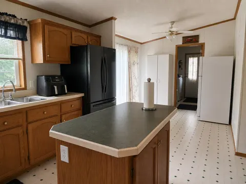1946 E Coggins Road, Pinconning MI 48650 photo 2