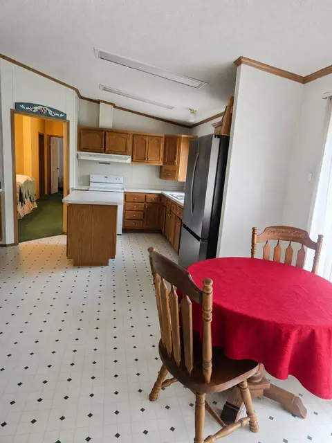 1946 E Coggins Road, Pinconning MI 48650 photo 3