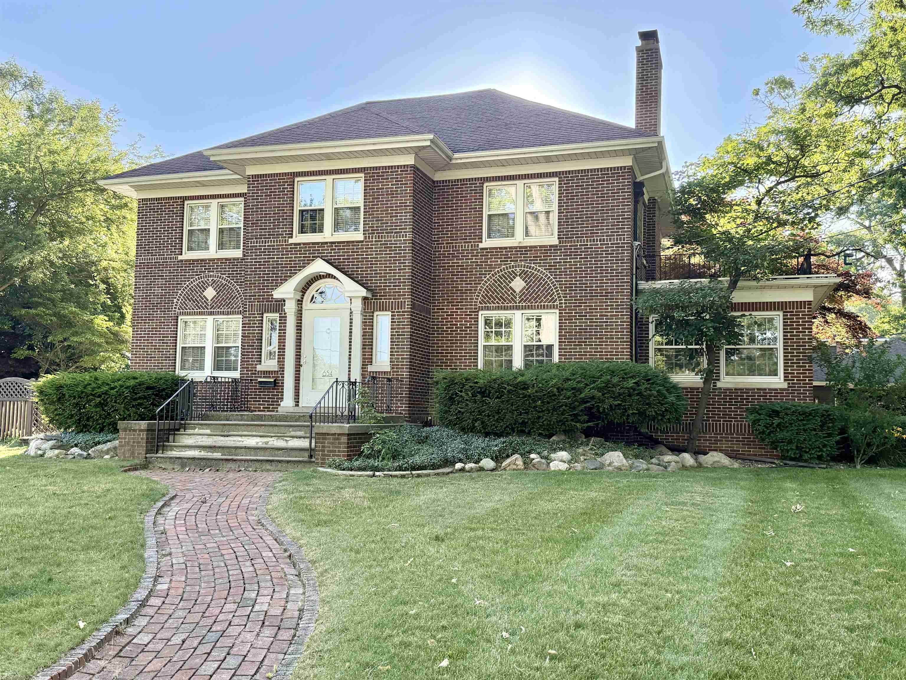 654 First Street, Owosso MI 48867 photo 1