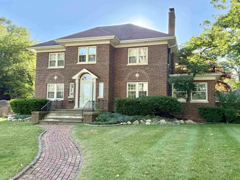 654 First Street, Owosso MI 48867 home for sale