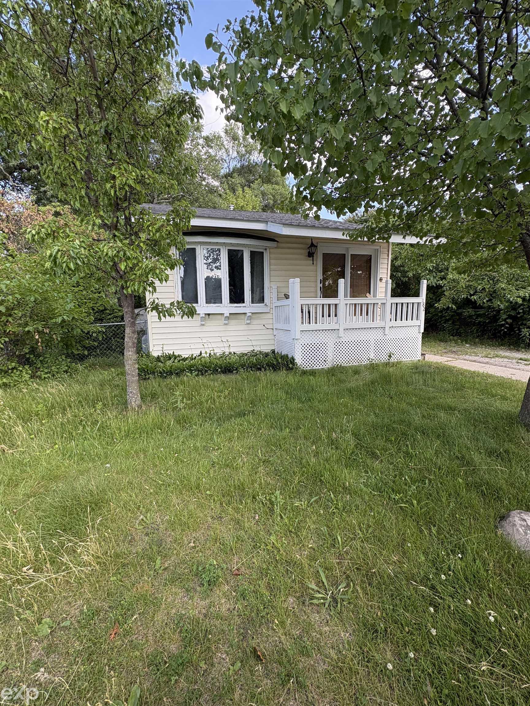 182 River Trail Drive, Bay City MI 48706 photo 1