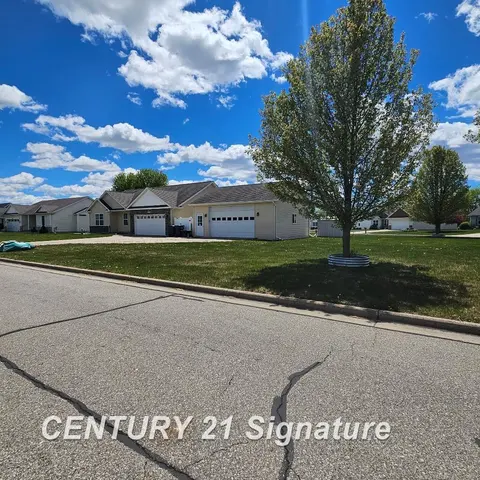 3891 Mystic Trail, Saginaw MI 48603-8505 photo 2
