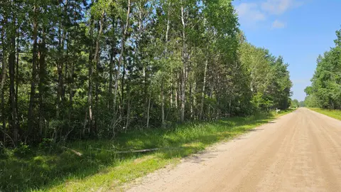 1225 W Sun Oil Road, Gladwin MI 48624 photo 5