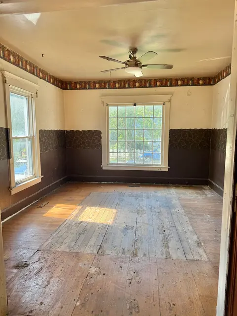 1811 9th Street, Bay City MI 48708 photo 2