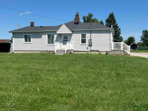 1451 Ruff Road, Buena Vista MI 48601 photo 2