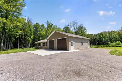 5590 N Jefferson Road, Midland MI 48642-8227 photo 2